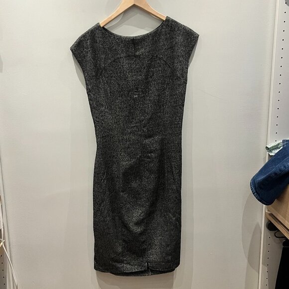 very chic wool dress - Picture 4 of 7